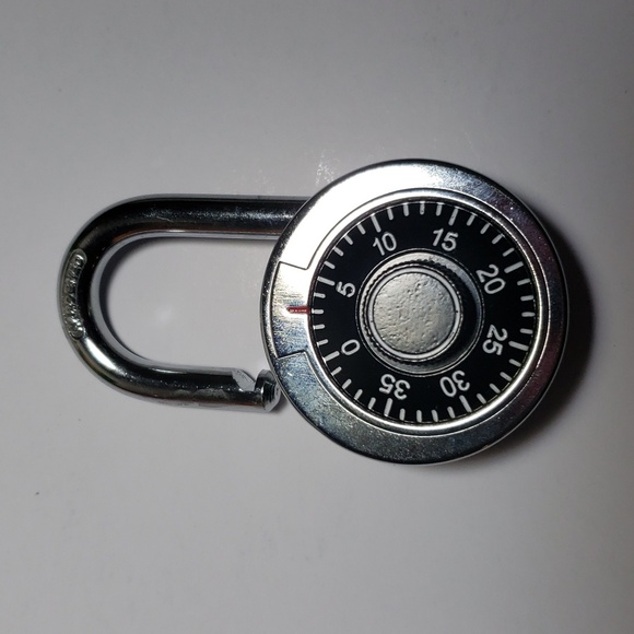 ☕ Combination Lock - Picture 1 of 1